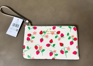 Kate Spade Strawberry Vine Wristlet NWT - Picture 1 of 6