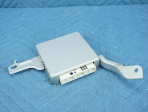 Lexus GX470 Air Suspension Control Computer 89293-60032 2004-2008 OEM - Picture 1 of 4