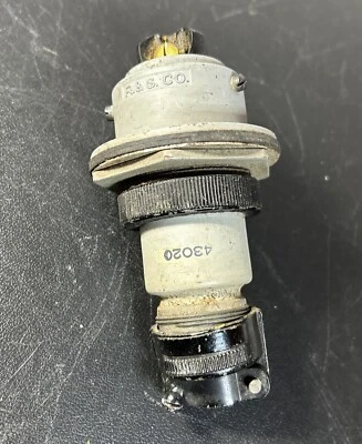 Conector Russellstoll 43018/43020 Foto 1 de 4