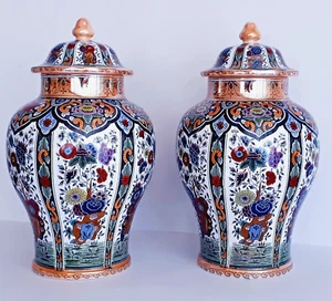 Antique DELFT MULTI COLORED GINGER JAR BALUSTER LIDDED VASE - EXCELLENT - Picture 1 of 8