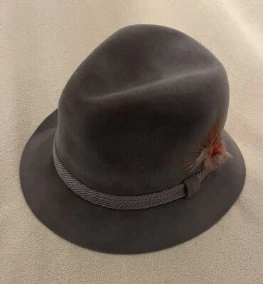 De Colección Dobbs Fifth Avenue New York Fedora Sombrero Hombres 7 1/4 Gris Banda Trenzada Pluma Foto 1 de 4