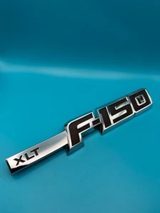 OEM 2009-2014 Ford F-150 XLT LADO IZQUIERDO DEL CONDUCTOR LADO IZQUIERDO guardabarros emblema logotipo insignia F150 - Imagen 1 de 6