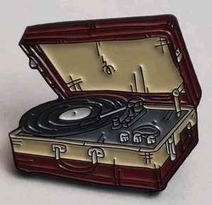 Retro Suitcase Vintage Style Vinyl Record Music Player Enamel Lapel Hat Pin - Picture 1 of 7