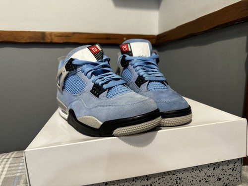 Air Jordan 4 Retro University Blu taglia UK 7