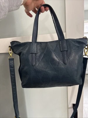 Cartera Fossil Skylar Crepúsculo Azul Diamante Geométrica Bandolera y Asa Superior Foto 1 de 4