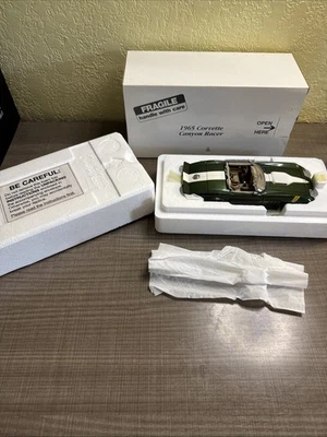 VERY RARE Danbury Mint 1965 Corvette Canyon Race Complete! MINT!! 1:24 - Image 1 of 4