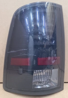 Dodge Ram 1500 2009-2018 LED luz trasera negra luz trasera de freno izquierda/conductor izquierda Foto 1 de 4