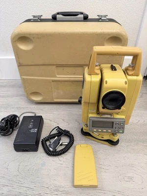 Topcon GTS-225 5" Total Station w/ Battery Charger & Transport Case GTS-200 - Image 1 of 4