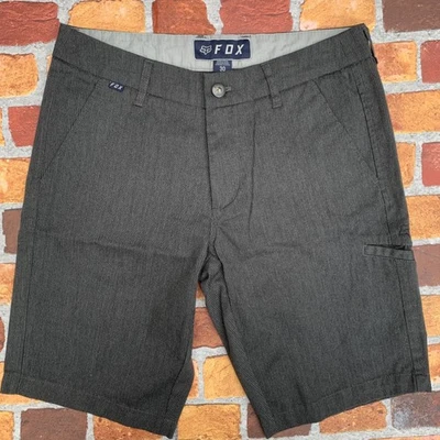 Fox 短裤男式 30 黑色细条纹斜纹休闲连衣裙休闲标志刺绣 — 第 1/4 张图片