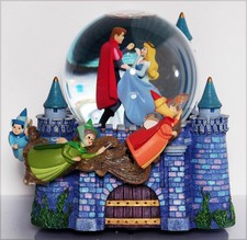 BOULE à NEIGE musicale DISNEY, 'La BELLE au BOIS DORMANT', 20 X 20 X 18 cm
