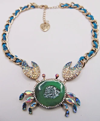 Collar de cadena Betsey Johnson cristal cangrejo geoda colgante tono dorado firmado Foto 1 de 4