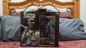Kotobukiya 1/7 Darth Vader Vinyl Model Kit *MISB* RARE (2004) US Seller - Picture 1 of 4