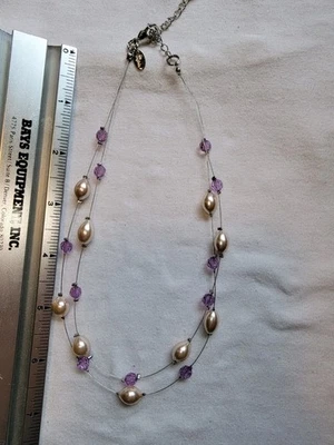 Collar de perlas y cuentas moradas de Lia Sophia Foto 1 de 2