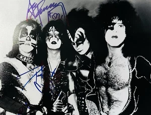 KISS Signed Photo Peter Criss Ace Frehley Autographed Picture 11x14 Exact Proof! - Picture 1 of 8