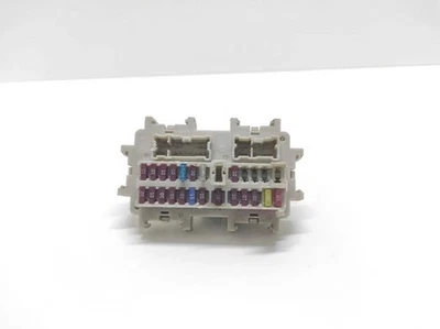 Scatola fusibili NISSAN NP300 NAVARA D40 2.50 Diesel 2006 32979648 - Immagine 1 di 4