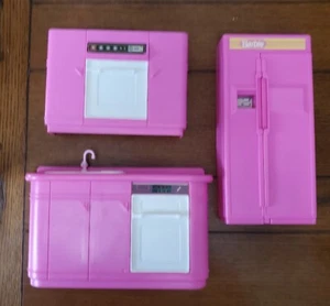 Vintage Barbie Küche Kühlschrank Ofen Herd Spüle Geschirrspüler rosa Haus - Bild 1 von 4