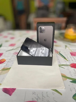 Apple iPhone 11 Pro - 64GB - Grigio siderale (Senza operatore) A2215 (CDMA +... - Immagine 1 di 4