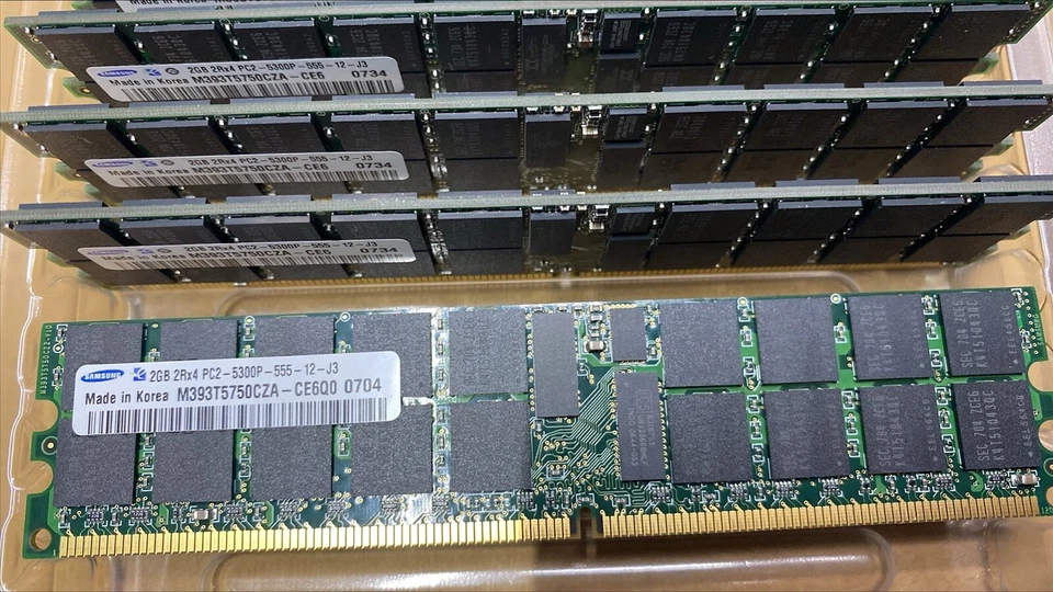 Lot of 10 M393T5750CZA-CE6Q0 Samsung 2GB DDR2 667MHz PC2-5300 ECC Reg RDIMM RAM - Image 1 of 1