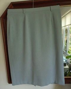 NEW SKIRT PALE GREY SIZE 12 LINED BY GERARD DAREL.WAIST 32" - Picture 1 of 4