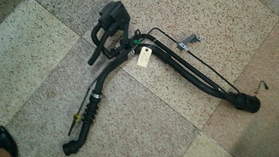 Toyota Yaris 2009 tanque de combustible tubo de llenado 7720152210 caja 54 Foto 1 de 2