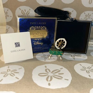Estee Lauder Disney Princess Collection True Love’s Kiss Compact Beautiful NIB - Picture 1 of 3