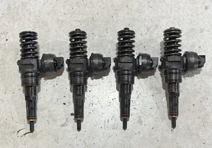 038130073AR - 0414720214 BOSCH 4 INIETTORI AUDI A4 1.9 TDI 2004 - Foto 1 di 4