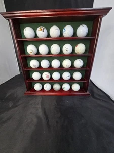 Espositore per palline da golf usato in ottime condizioni armadio da parete, senza porta, GB25 (mogano) - Foto 1 di 6