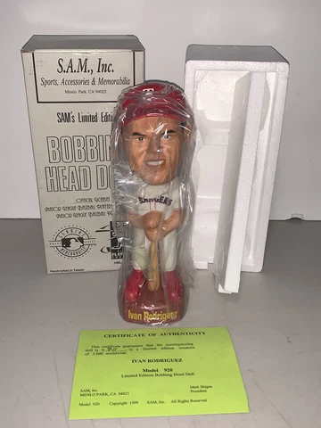 IVAN " PUDGE" RODRIGUEZ Texas Rangers 8" Bobblehead SAM"S 1996 NEW IN BOX Cover
