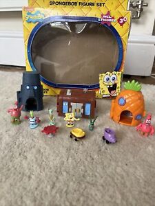 SpongeBob SquarePants Mini Playset With Krusty Krab, Pineapple, Squidward simba