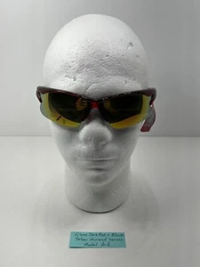 Gafas de sol unisex Pugs modelo A6 rojo brillante y negro con lentes amarillas, ¡NUEVAS! - Imagen 1 de 8