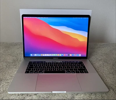 Apple MacBook Pro 15.4 TouchBar i7/512 SSD/16 Ram - Immagine 1 di 2