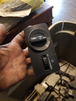 Interruptor de faros de anulación domo Ford Freestar 5F2T-13K196-CAW✅2004 2005 2006 2007 Foto 1 de 3