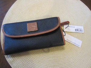 NUEVO Bolso sin asas continental de cuero con etiqueta Dooney & Bourke Lucca negro con borde marrón - Imagen 1 de 8