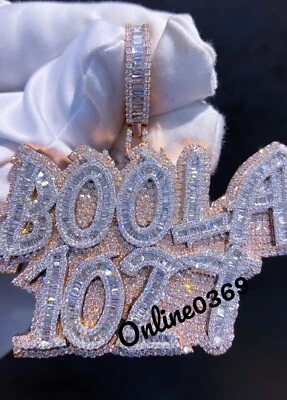 Colgante con nombre personalizado para hombre 2,85 quilates baguette circonita cúbica chapado en oro rosa plateado Foto 1 de 4