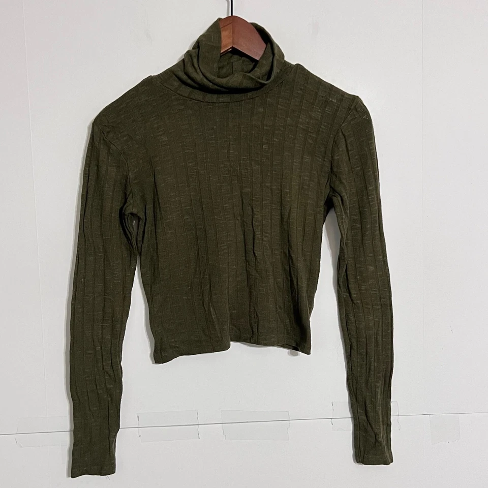 Top Derek Heart para mujer acanalado cuello alto talla S oliva recortado manga larga Foto 1 de 4