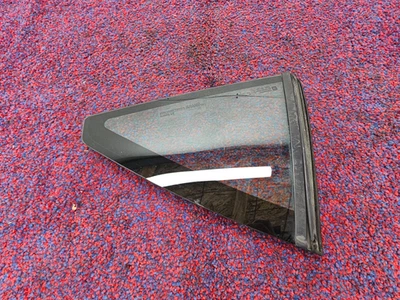 CADILLAC XLR 2004-2009 OEM CONDUCTOR TRASERO IZQUIERDO CUARTO CRISTAL Foto 1 de 4