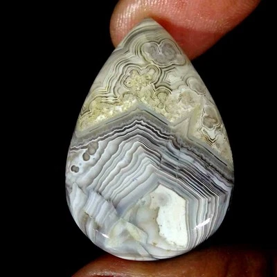 Piedra preciosa suelta cabujón pera charoita púrpura natural de 44,30 quilates 27x45x4 mm Foto 1 de 4
