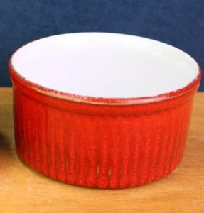 Emile Henry Auflaufförmchen Cerise rot weiß innen Frankreich Pudding Tasse - Bild 1 von 8