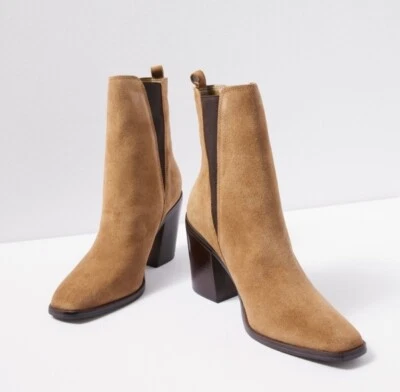 Botas Marc Fisher camurça Kristie - Cor: Recife/DKCafe - Tamanho 8.5 - Imagem 1 de 4