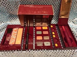Avon Ultra Wear Colors to Go Makeup Kit Palette ~ In the Country Collection Neu aus altem Lagerbestand - Bild 1 von 2