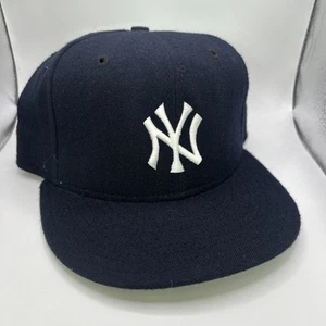 New York Yankees eng anliegende Mütze Größe 6 3/4 New Era. Gemarkt X. (6/9/25) - Bild 1 von 3