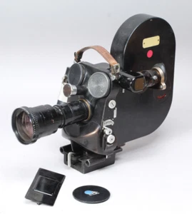 ECLAIR CM3 CAMÉRETTE 16-35MM W ANGENIEUX ZOOM, MATTE BOX & 2 MAGS UNTESTED - Picture 1 of 23