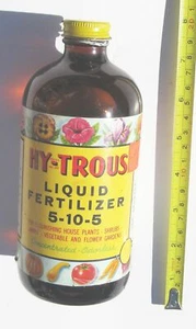 Bottiglia vetro fertilizzante liquido Hy-Trous vintage marrone anni 50 1 pinta COMPLETA Prop - Foto 1 di 4