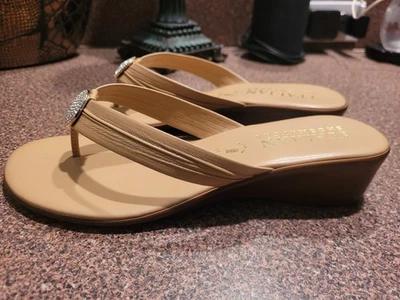 Italian Shoemakers women's tan  sandals, New (Size 9) - Image 1 of 4