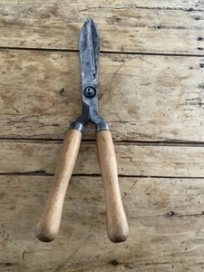 Brades 750 Hollow Ground Garden Shears Made In England Vintage Garden Tool - Picture 1 of 14
