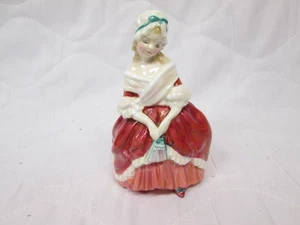 Royal Doulton HN2038 'Peggy' Figurine Vintage - Picture 1 of 8