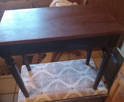 Banco de piano de nogal con asiento elevador (PB-31) Foto 1 de 4