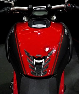 Pad Adhesivo 3D Resina Gel Carbono Compatible para Moto Ducati Diavel - Imagen 1 de 2
