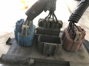 2003 CHEVY TAHOE Taillight lamp Combination Circuit Board Plate Junction Block - Picture 1 of 11