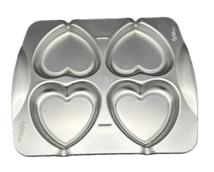 Wilton Pan 4” Heart Cookie Mold Candy Valentine’s Tart 2105-0537 4 Pops Love - Picture 1 of 4